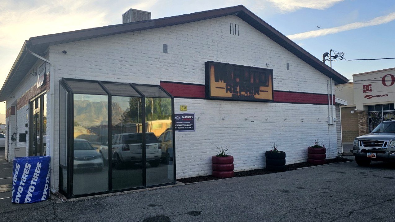 M1 Auto Repair mechanics working in West Jordan, Utah